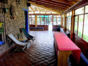 SALON PRIVADO DE LA CABAÑA LAS BUGAMBILIAS